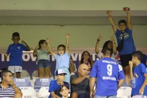 (Φωτορεπορτάζ) Ο κόσμος στο "ΠΑΠ"