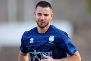 Πρώτο για Ρομπέρζ
