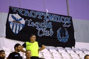 (Φωτορεπορτάζ) Ο κόσμος στο Ανόρθωση-ΑΠΟΕΛ