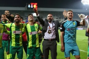 Η βραδιά έκλεισε με "ΑΕΚ, ΑΕΚ..." μαζί με τον κόσμο! (βίντεο kerkida)