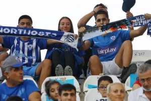 (Φωτορεπορτάζ) Ο κόσμος στο Ανόρθωση-ΑΠΟΕΛ