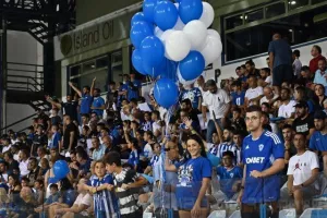 (Φωτορεπορτάζ) Ο κόσμος στο Ανόρθωση-ΑΠΟΕΛ