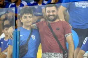 (Φωτορεπορτάζ) Ο κόσμος στο Ανόρθωση-ΑΠΟΕΛ