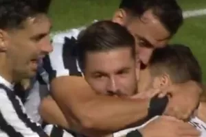 «Μαύρη Θύελλα» και Αγρινιώτικο κάζο! (έχασε πέναλτι ο Κολοβός)
