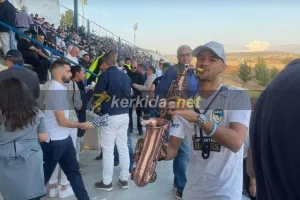 Με σαξόφωνο στη Δυτική και… ''Freed From Desire'' (βίντεο)