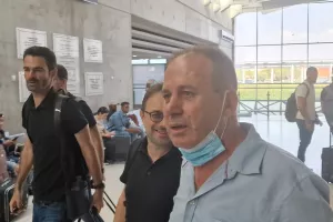 ΦΩΤΟΣ/Πέταξε για Ολλανδία ο Απόλλωνας - Μαζί του το kerkida.net