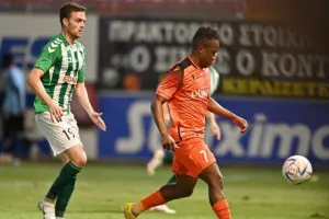 Ο Aboubacar Doumbia...