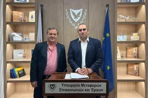Συνάντηση Πετρίδη-Καρούσου για το νέο γήπεδο ΑΠΟΕΛ