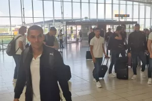 ΦΩΤΟΣ/Πέταξε για Ολλανδία ο Απόλλωνας - Μαζί του το kerkida.net