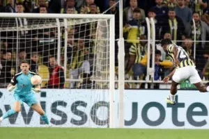 Φενέρ - ΑΕΚ: Δεν... μπόρεσε στο "Şükrü Saracoğlu" (φώτος)