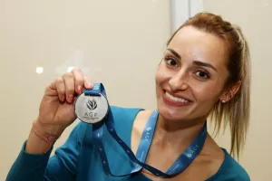 Επιστρέφει στην ενεργό δράση η Μιλλούση μετά από τέσσερα χρόνια αποχής!