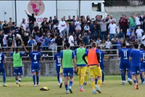 Στήθηκε "μπλε" πάρτι στο "Θεοδώρειον" (βίντεο)