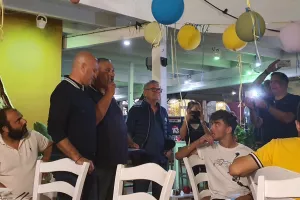 Γιόρτασε... στα μεξικάνικα ο κόουτς! (Φώτος/Βίντεο)