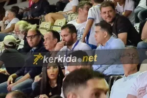 Στην κερκίδα Κίρζης-συνεργάτες (φώτος)