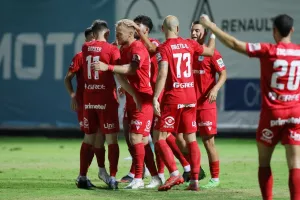Oλοκλήρωσε η Ομόνοια - Με 23 κόντρα στην Νέα Σαλαμίνα