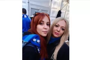 Μητέρα και κόρη/Απόλλων