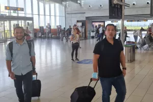 ΦΩΤΟΣ/Πέταξε για Ολλανδία ο Απόλλωνας - Μαζί του το kerkida.net