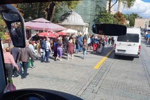 (Φώτος) Ουρές για Αγιά Σοφιά! 