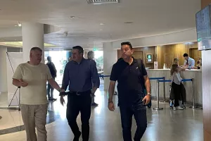 Ντουμπόφ με Χάρη και Πλουτή…