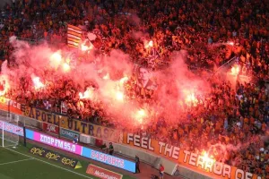 BINTEO/Πορτοκαλί... Pyro show