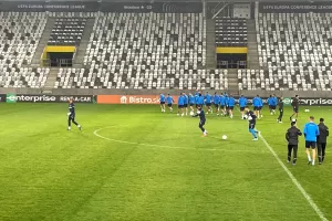 To KERKIDA στο "Košická Futbalová Aréna"- Η προπόνηση του Απόλλωνα (βίντεο/φώτος)