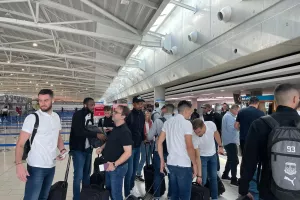 Άφιξη παικτών, 'μέσα' οι Ρομπέρζ, Φιλιώτης (φώτος)