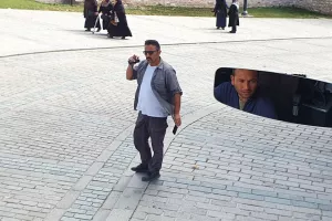 Κωνσταντινούπολη: Αστυνομικός με πολιτικά χωρίς λόγο βιντεογραφούσε τον κόσμο 