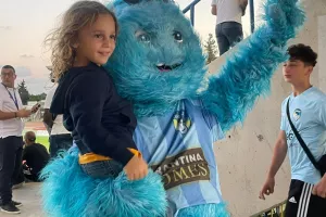 (Φωτορεπορτάζ) Οι φίλαθλοι στο "Στέλιος Κυριακίδης"
