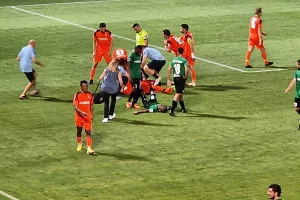 Σφοδρή σύγκρουση κεφάλι με κεφάλι του Γκεριέρ με τον Μαλόνε! (φώτος)