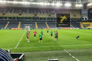 ΑΕΚ: Η τελευταία προπόνηση στο Sukru Saracoglu (φώτος)