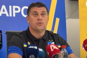 "Ξέρω τα πάντα, είμαι Σέρβος!