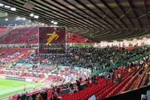 (ΦΩΤΟΣ) Οι Ομονοιάτες στο Old Trafford 