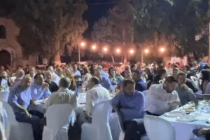 Φωτογραφίες της χοροεσπερίδας στα Λειβάδια