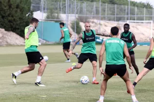 Ομόνοια... μετά την Man Utd (Φώτος)
