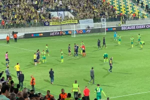 ΑΕΚ - Φενέρ: Προσπάθησε αλλά ηττήθηκε... από τα 11 βήματα (φώτος)