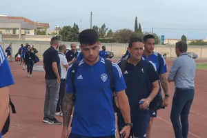 Άφιξη αποστολής ΑΝΟ με... κίνηση Λάρκου! (Φώτος Kerkida)