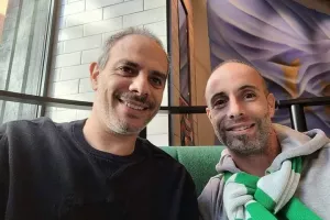 Οι παλαίμαχοι... δυνατά στο πλευρό της Ομόνοιας (φώτος)