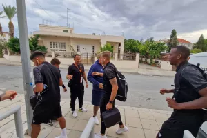 Ταυτόχρονα ΑΕΛ και Καρμιώτισσα στην Λάρνακα! (φώτος)