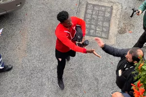 ΦΩΤΟΣ από την άφιξη της Νέας Σαλαμίνας
