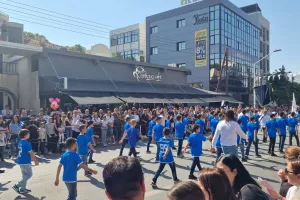 Παρέλασε το σωματείο Απόλλων/ΦΩΤΟΣ