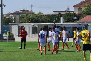 Πεντάρα στο Κολόσσι ο ΑΠΟΕΛ (φώτος)