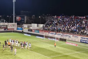 Πάφος: Χαλάλι τα 137 km, "γαλάζιο" πάρτι κορυφής! (βίντεο/φώτος)