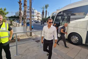 Η άφιξη της Πάφος FC στο "Αμμόχωστος-Επιστροφή" (φώτος)