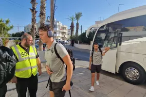 Η άφιξη της Πάφος FC στο "Αμμόχωστος-Επιστροφή" (φώτος)