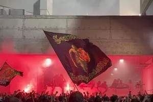 "Ετοιμάζουμε τα μακρυμάνικα μας για ένα Φεβράρη αλλιώτικο"