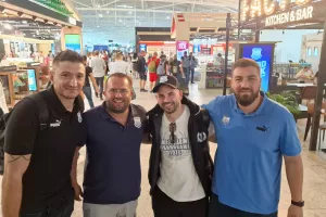 Mε χαμόγελο και πίστη