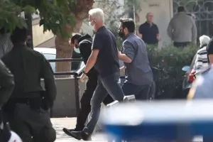 Βιασμός 12χρονης: Τα βερεσέ, οι φάκελοι με τα χρήματα και οι δύο καταθέσεις του παιδιού