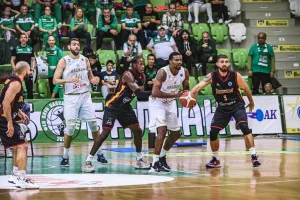 Λύγισε... στην παράταση ο Κεραυνός