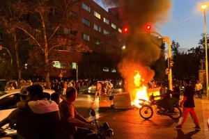 Πάνω από 90 νεκροί σε διαδηλώσεις για το θάνατο της Μαχσά Αμινί