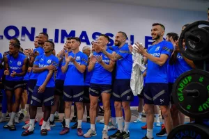 Η Ευαγγελία στο προπονητικό κέντρο του Απόλλωνα (φώτος)